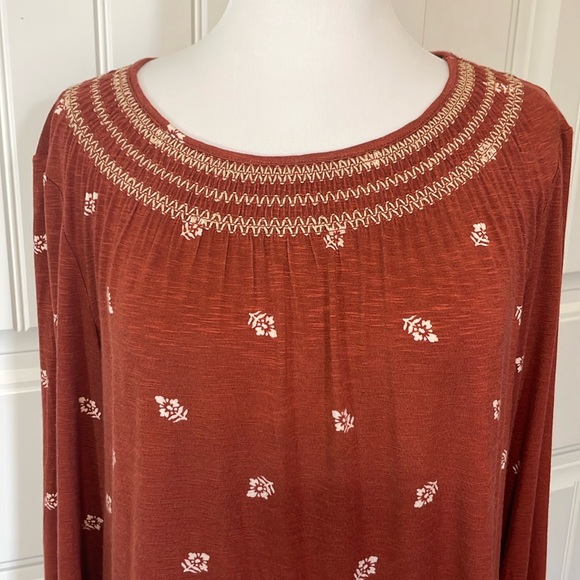 NWOT Daniel Rainn Stretchy Soft Pullover (P241) - Picture 2 of 6